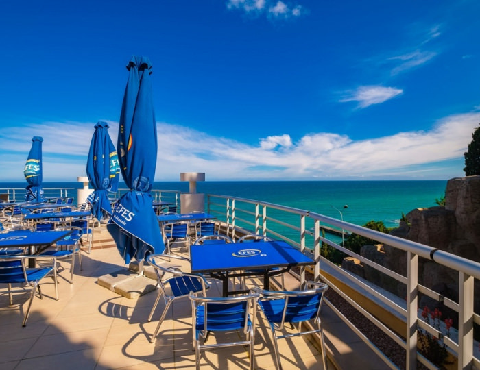 Лаунж-бар «Дельфин» в аквапарке - Комплекс «Миндальная роща»